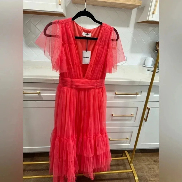 Showpo Jiraye Coral Tulle Midi Dress - Picture 2 of 4